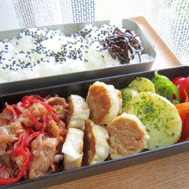 フライパン一つで紅生姜が効いた夏向き弁当(^_-)